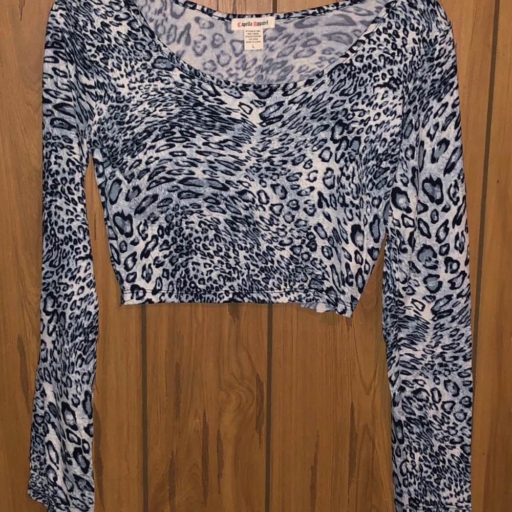 Crop top cheetah print long sleeve